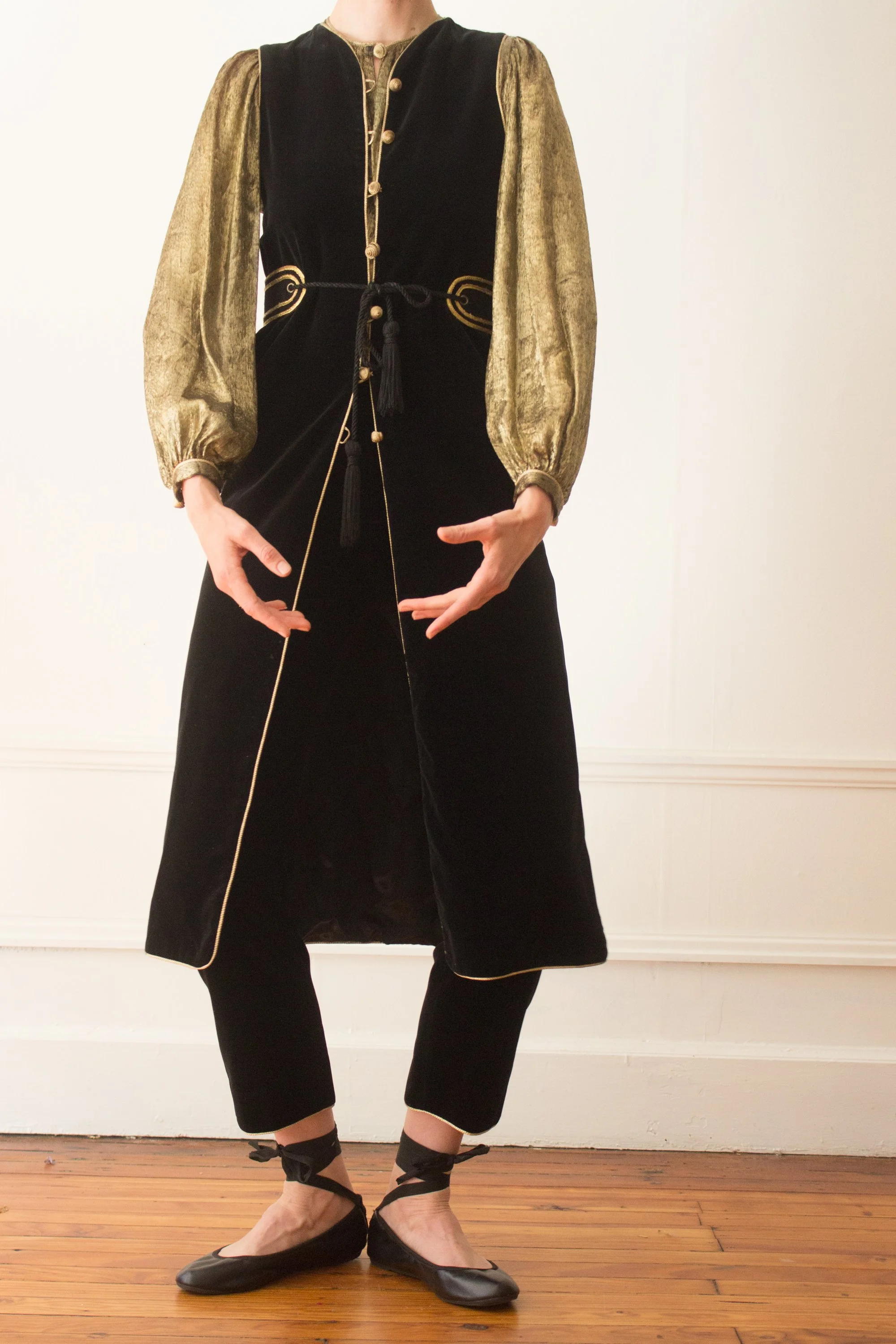 YSL+ENSEMBLE+GOLD+VELVET+(9+of YSL+ENSEMBLE+GOLD+VELVET+(9+of